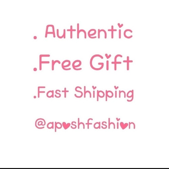 Size S🌷PINK VS SHERPA REVERSIBLE JACKET. - Picture 8 of 8